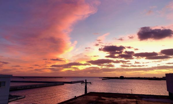 秋にもなると夕焼けが綺麗です